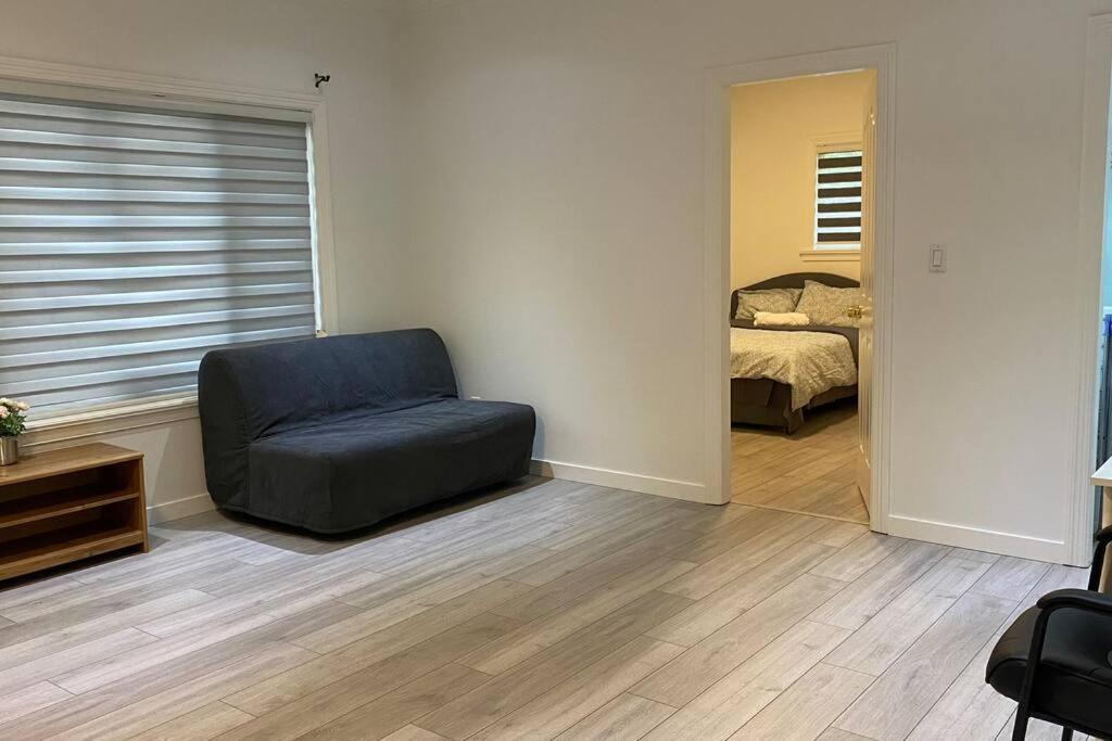 Separate Entrance One Bed Room Studio!リッチモンド エクステリア 写真